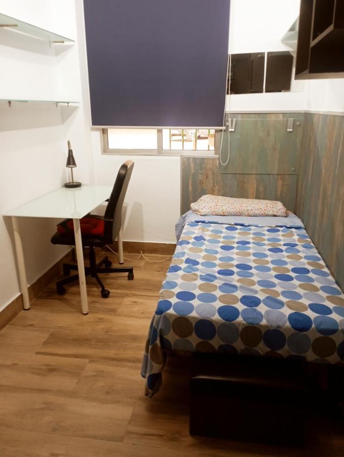 Precioso apartamento 3 habitaciones. Con patio. Camas Exterior foto